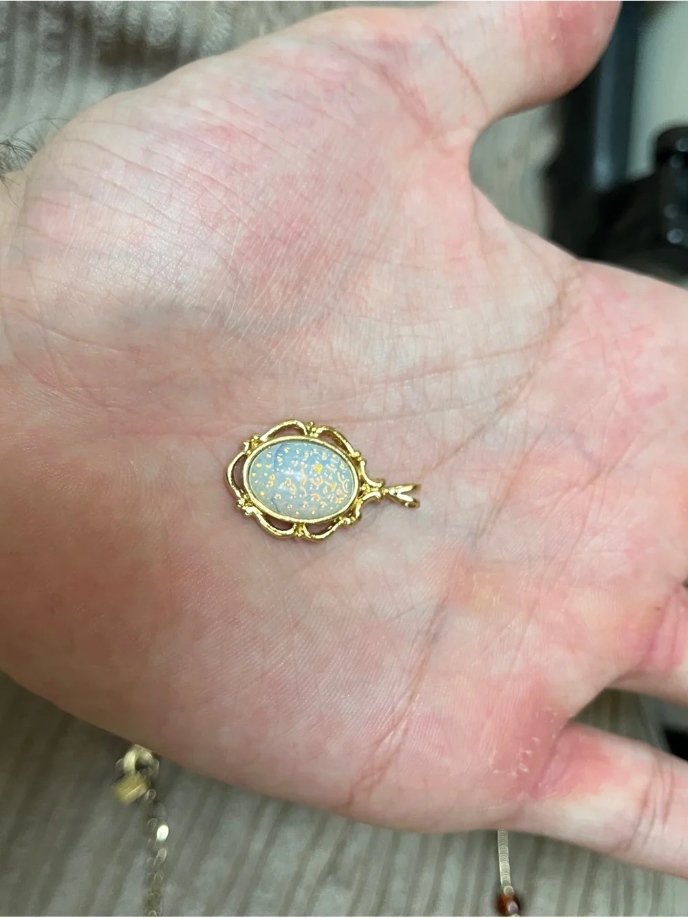 N/A delicate gold